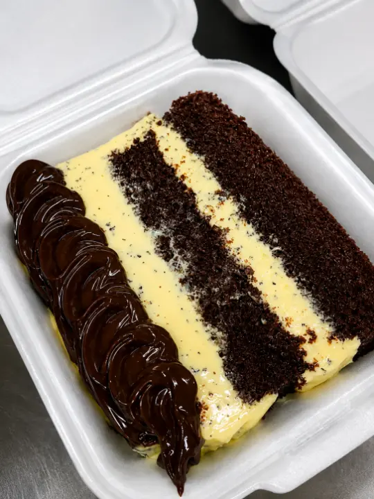 Produto Fatia Maná maracujá com brigadeiro