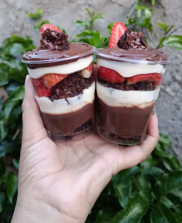 Produto Copo Maná Supremo brownie e morango