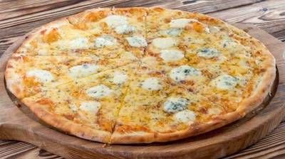 Produto Pizza de quatro queijos